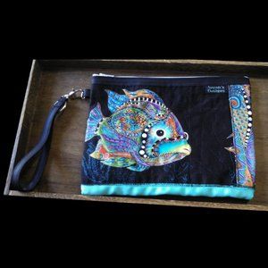 Funky fish wristlet with removable keychain strap